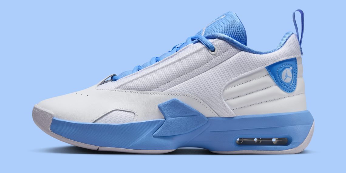 Jordan Max Aura 6 White / University Blue FQ7943-100