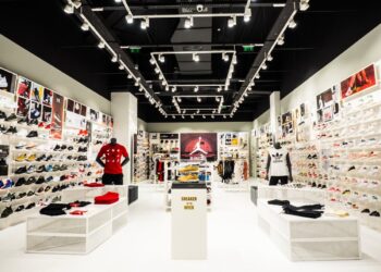 Magazin Buzz Sneakers Iulius Mall Cluj-Napoca