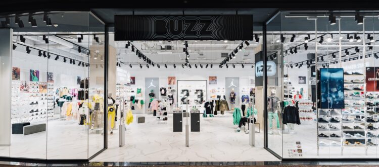 Magazin Buzz Sneakers Park Lake Mall București