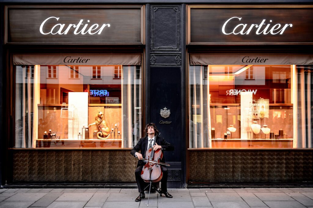 Cartier deschide magazin în București, în zona Ateneului